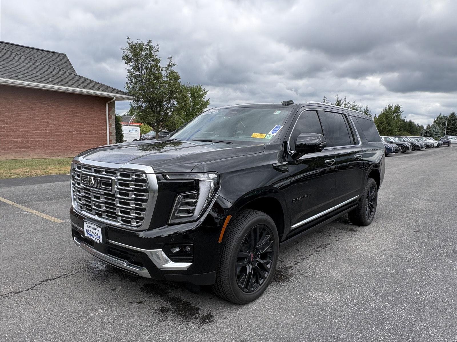 Used 2026 Onyx Black GMC Denali image 3
