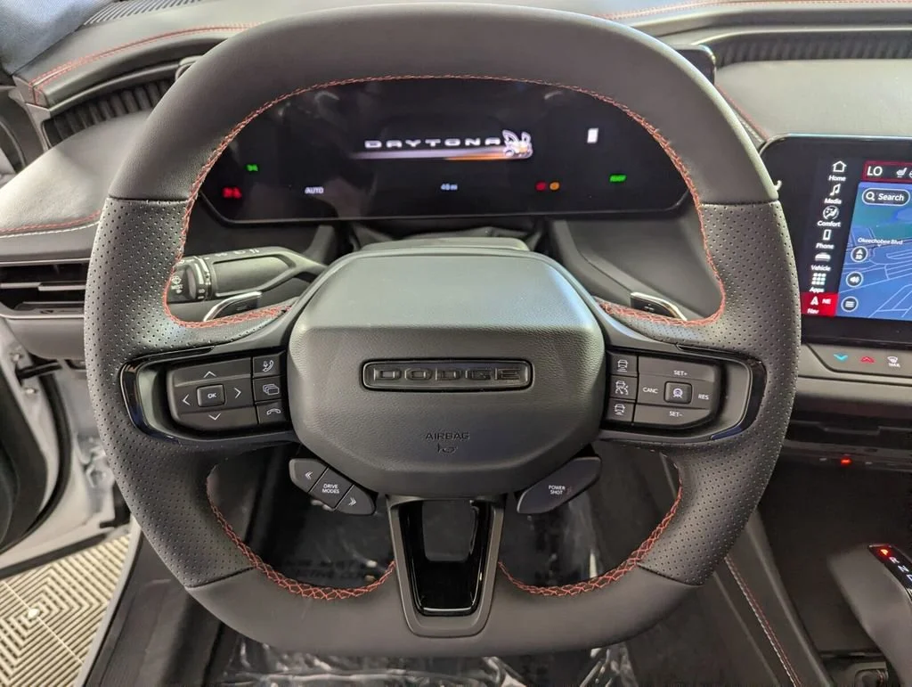 2026 Dodge Charger Daytona Scat Pack - Photo 18