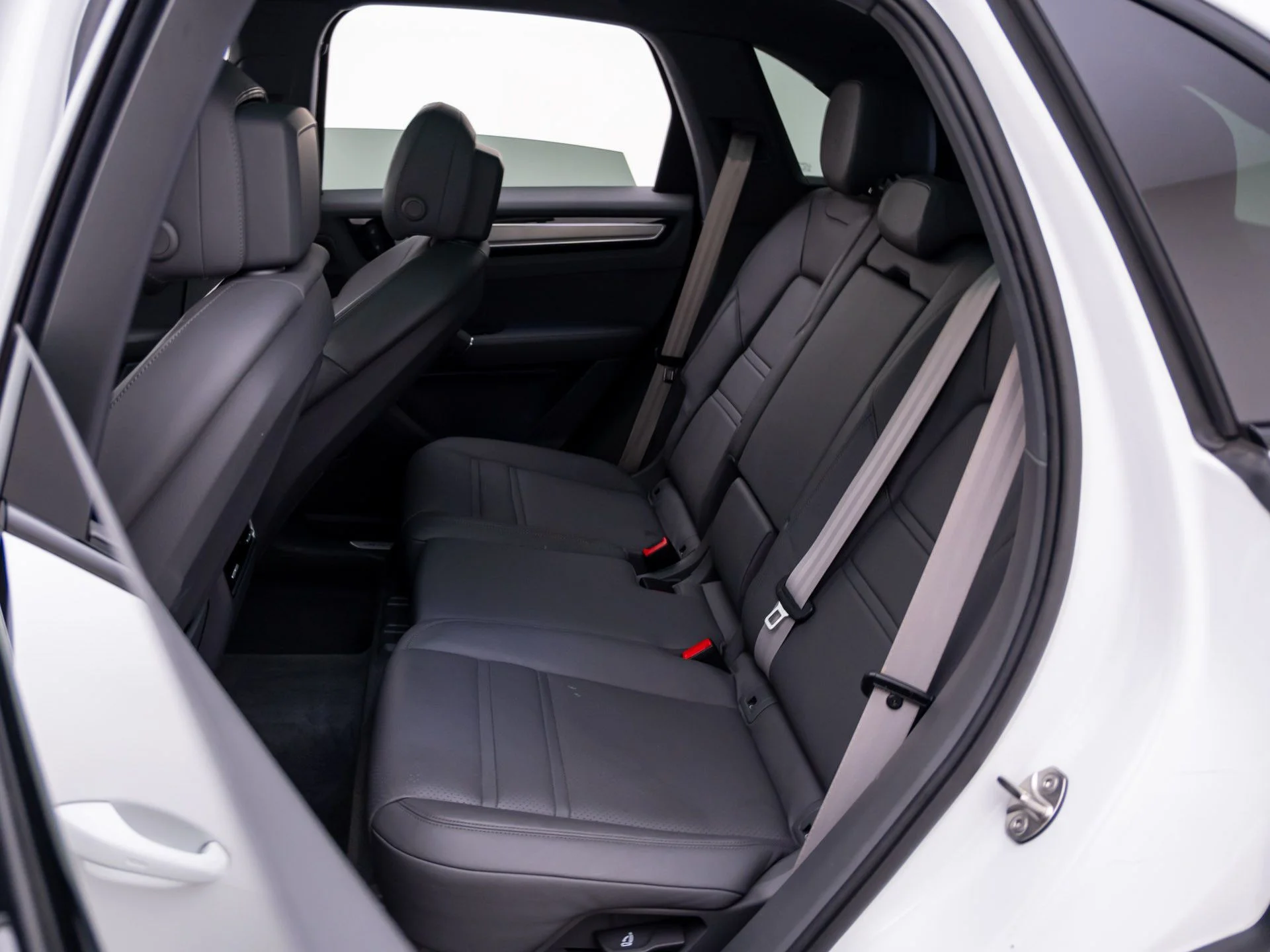 Certified Used 2023 White Porsche Platinum Edition image 17