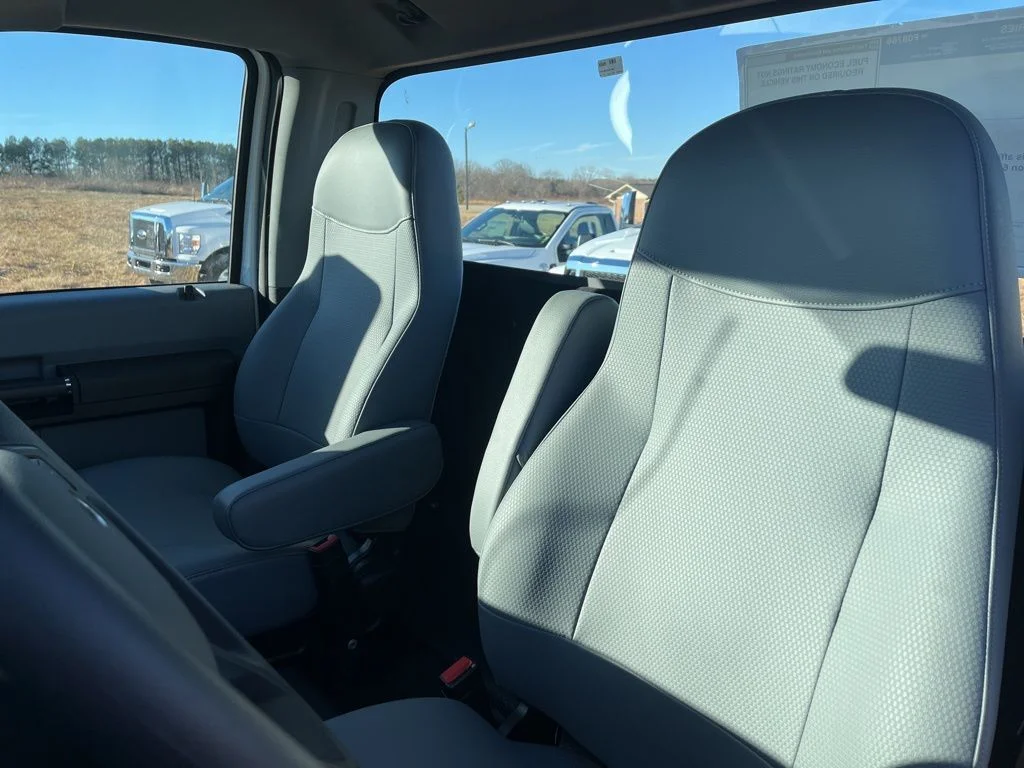 New 2025 Oxford White Ford F-750 SD Gas Straight Frame image 13