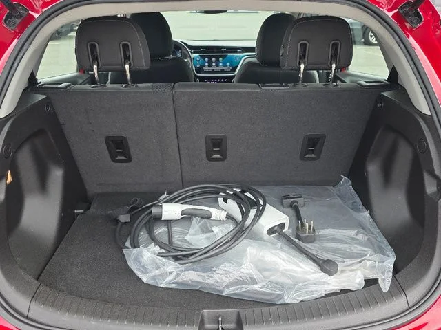 Used 2022 Red Chevrolet 1LT image 4