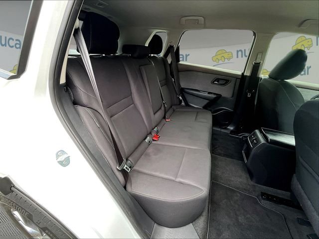 Used 2023 White Nissan S image 22