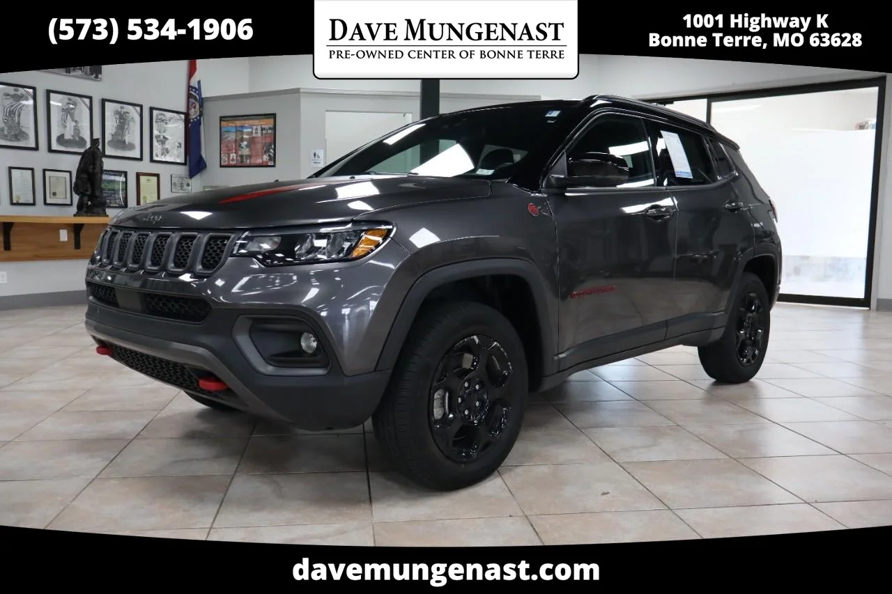 Used 2024 Baltic Gray Metallic Clear Coat Jeep Trailhawk image 1