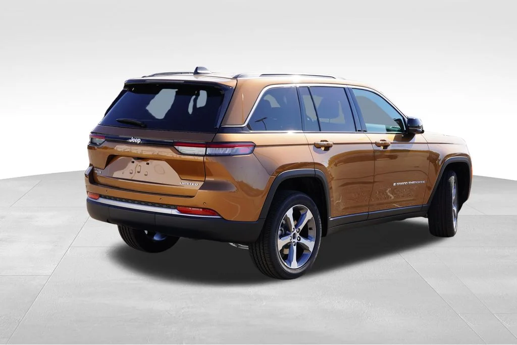 New 2026 Copper Shino Metallic Clearcoat Jeep Limited image 3