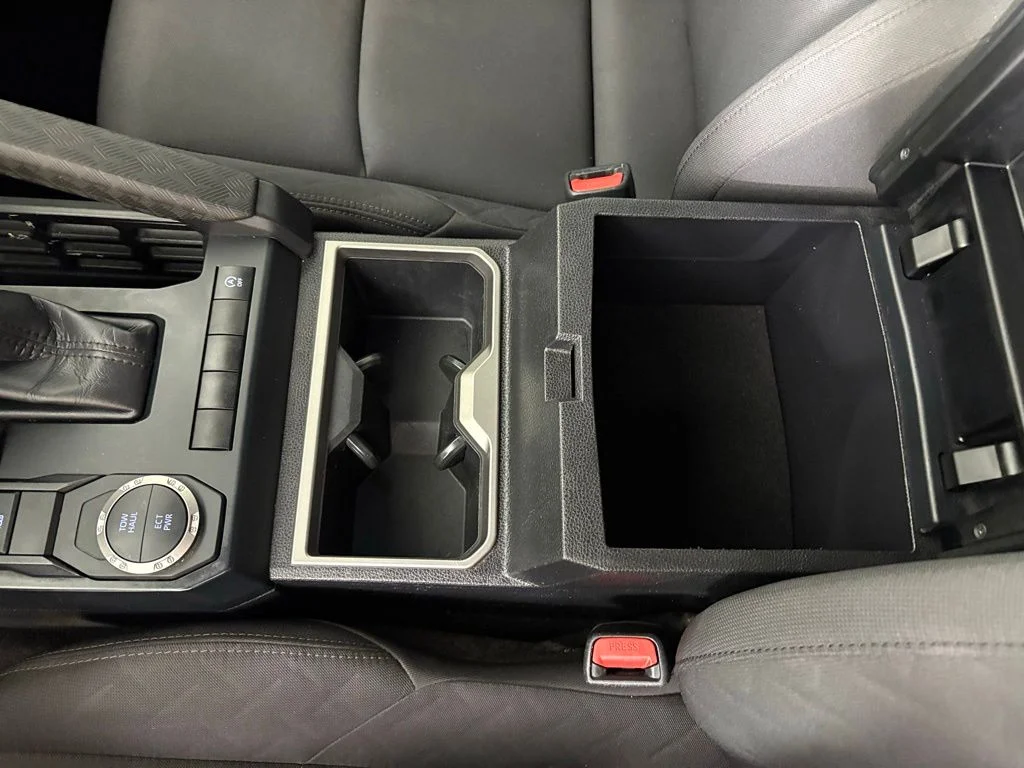 Used 2024 White Toyota SR5 image 33