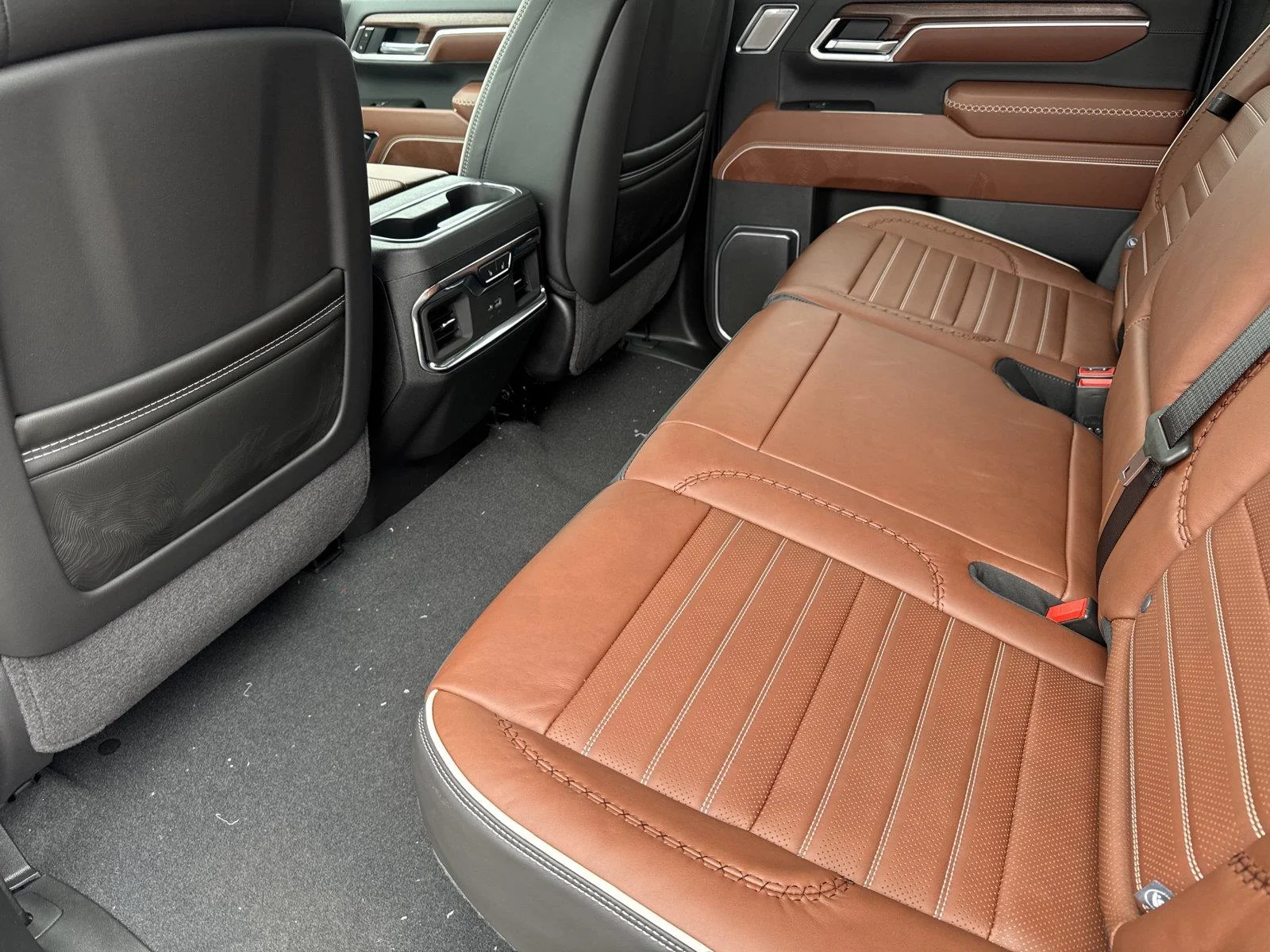 New 2026 Sterling Metallic GMC Denali Ultimate image 32