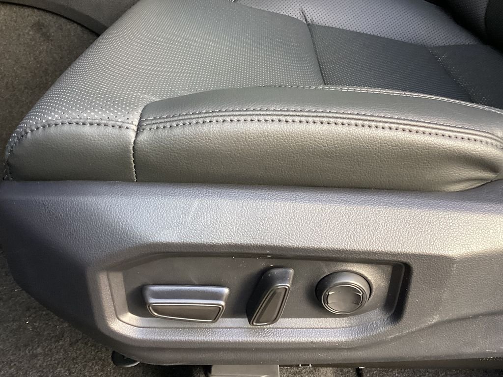 2025 Toyota Tundra SR5 - Photo 21