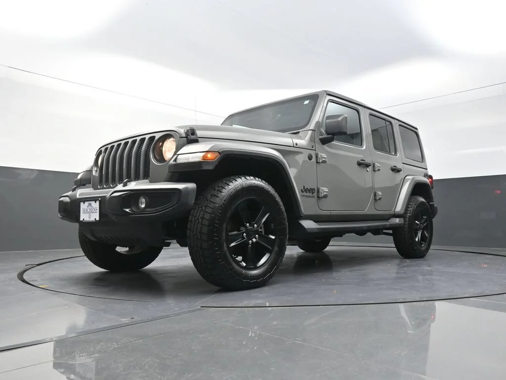 Used 2021 Gray Jeep Unlimited Sahara Altitude image 27