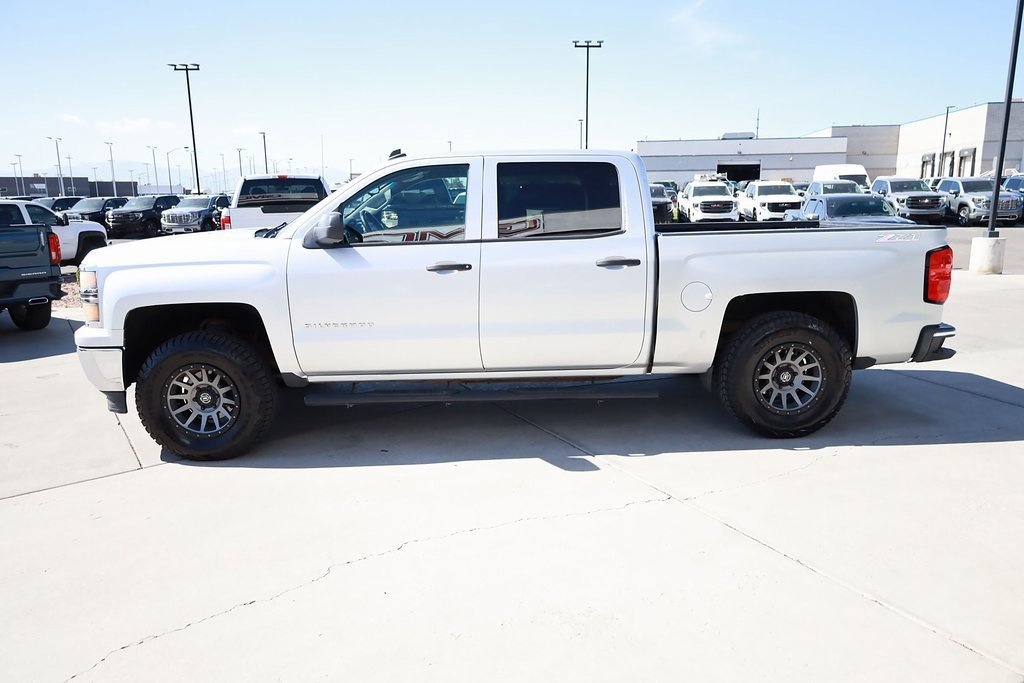 2014 Chevrolet Silverado 1500 LT photo 3