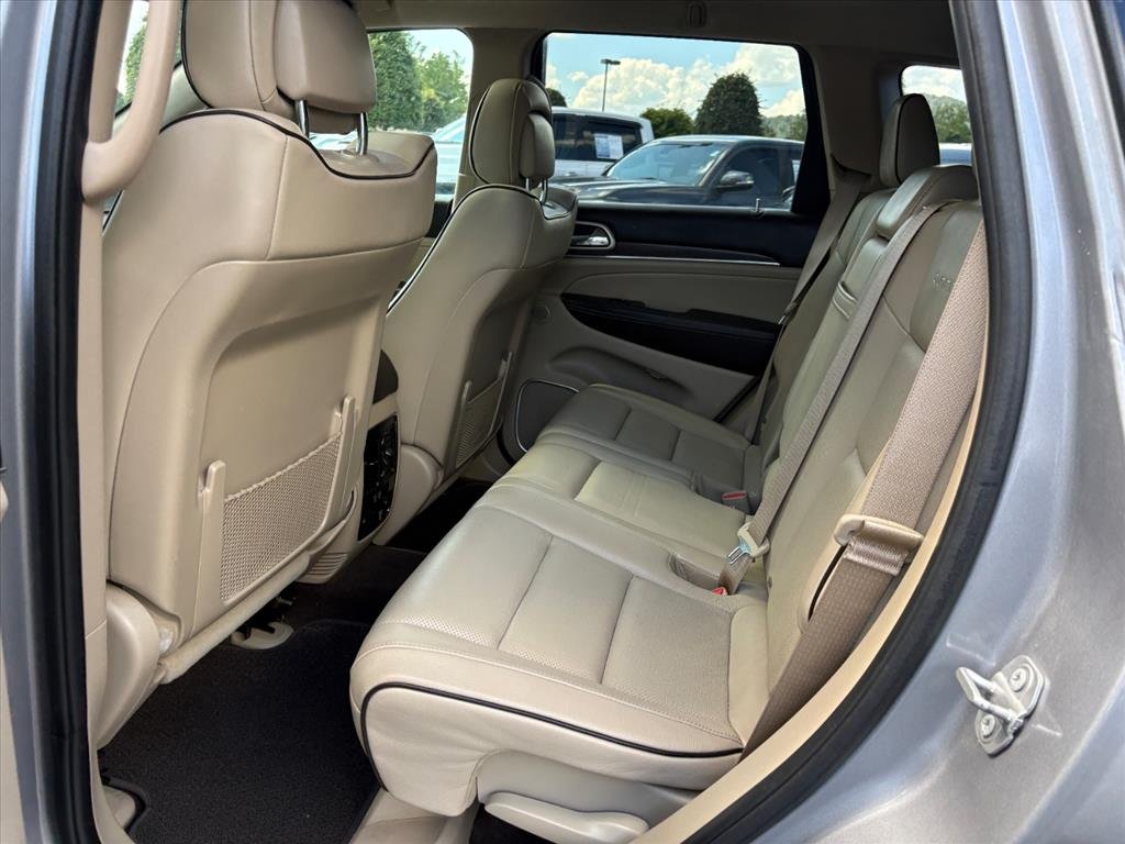 Used 2021 Billet Silver Metallic Clear Coat Jeep Summit image 18