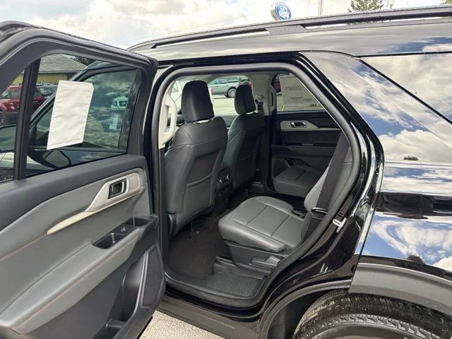 New 2026 Agate Black Metallic Ford Active image 46