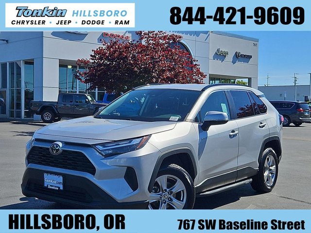 2022 Toyota RAV4 XLE