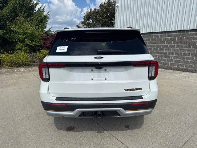 New 2026 Star White Metallic Tri-Coat Ford Tremor® image 5