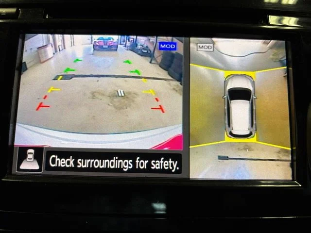 Used 2018 White Nissan SV image 21