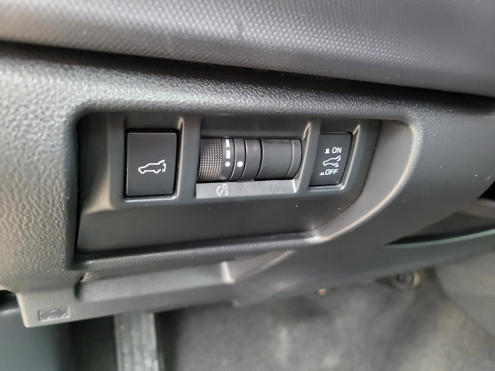 Certified Used 2025 Autumn Green Metallic Subaru Premium image 27