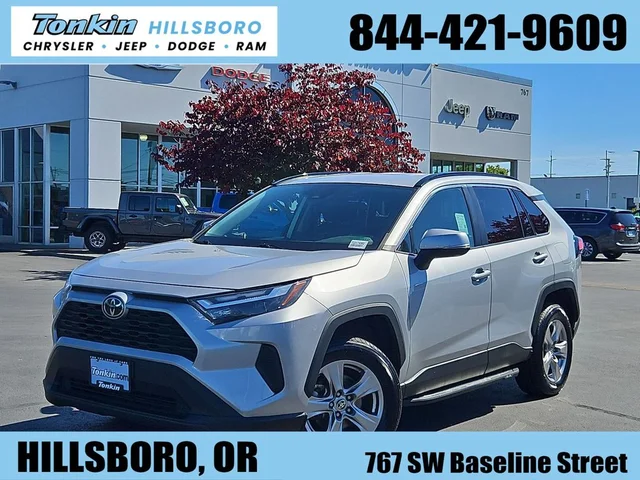 2022 Toyota RAV4 XLE