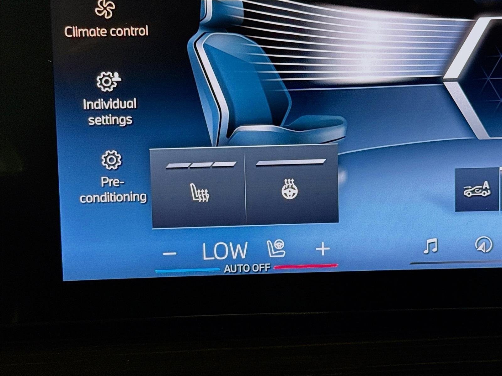 Used 2025 Gray Metallic BMW xDrive40i image 23