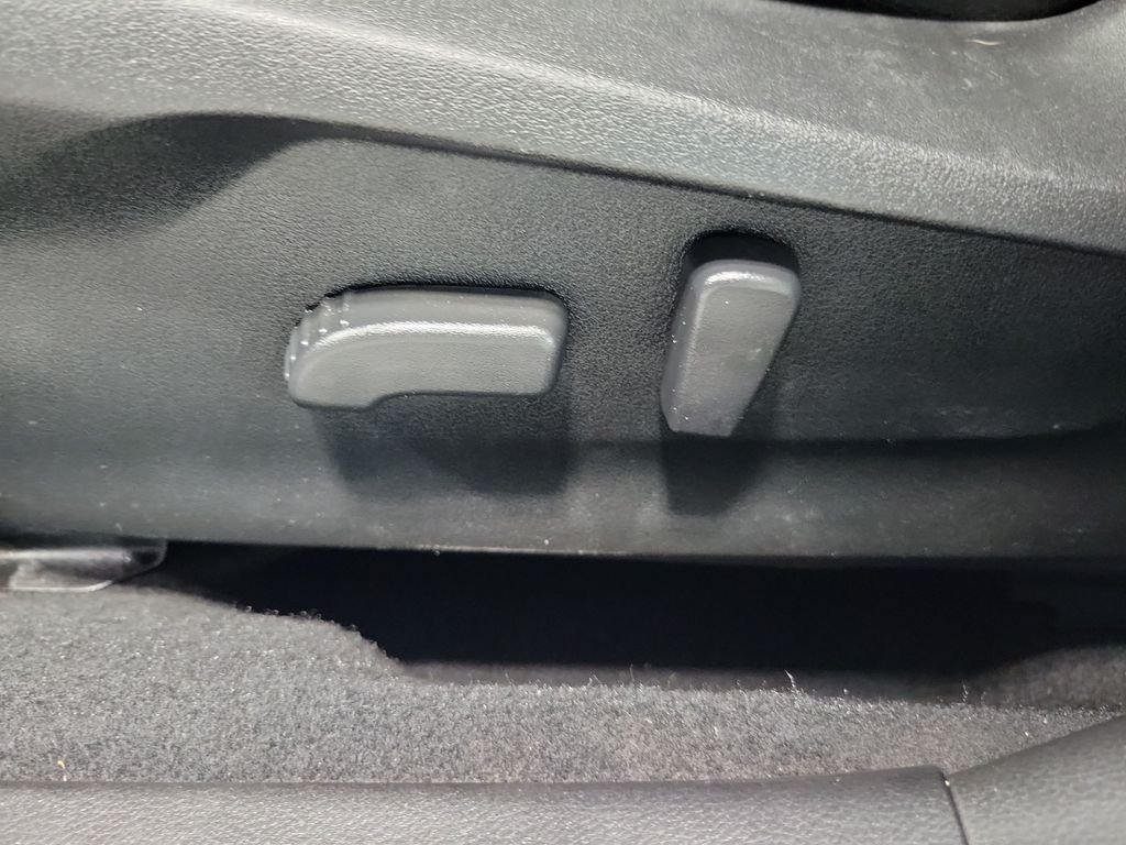 Used 2022 Blue Subaru GT image 31