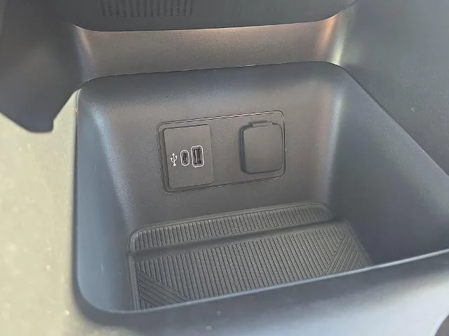 New 2026 Carbonized Gray Metallic Ford Active image 74
