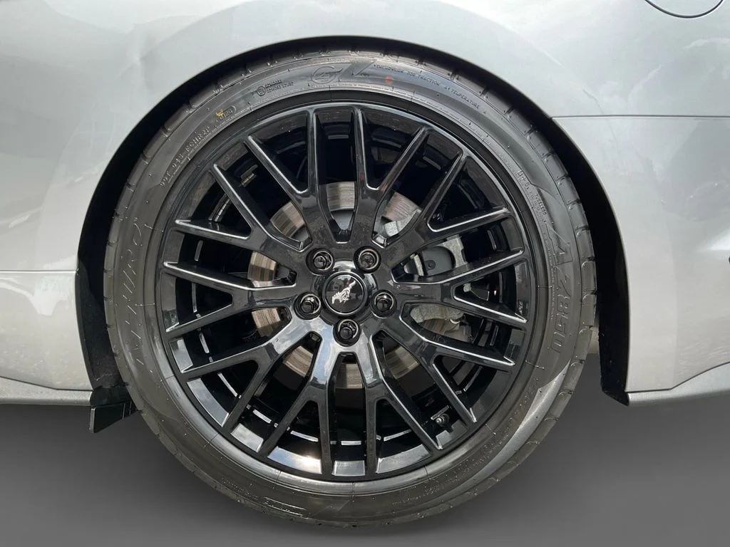 Used 2023 Silver Ford GT Premium image 8