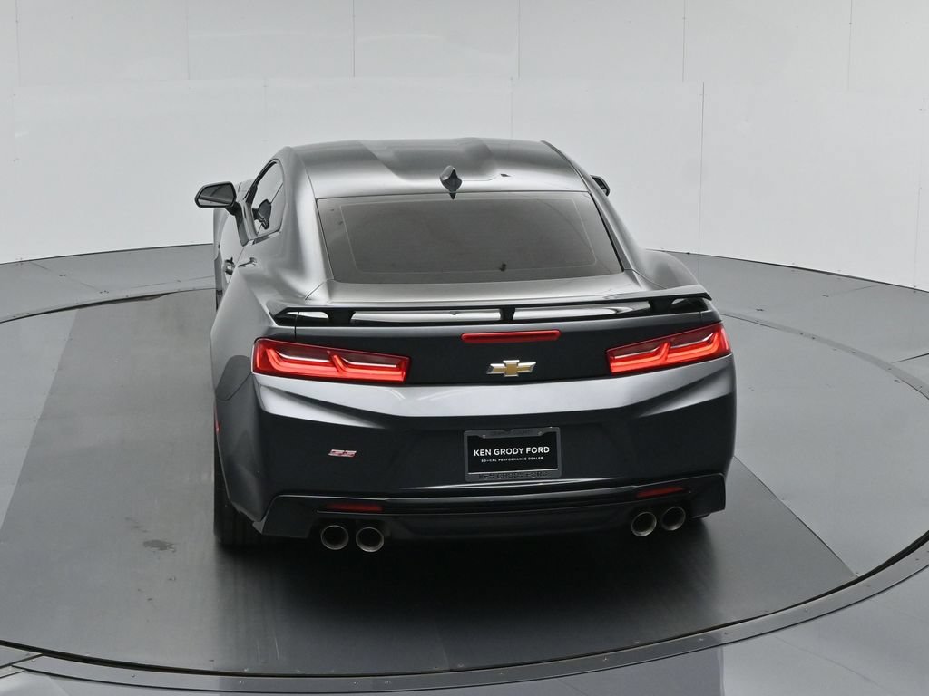 Used 2018 Gray Chevrolet SS image 40