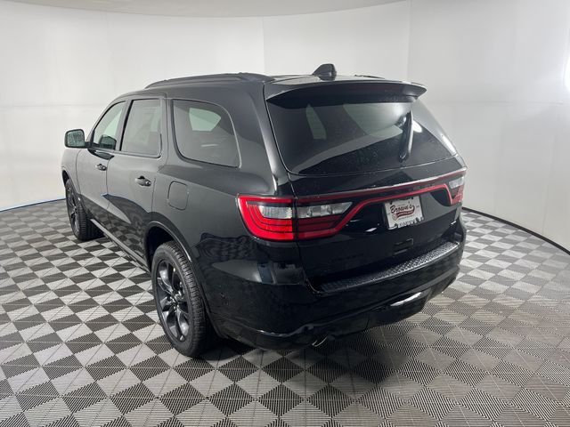 New 2026 Diamond Black Clear-Coat Exterior Paint Dodge GT Plus image 3