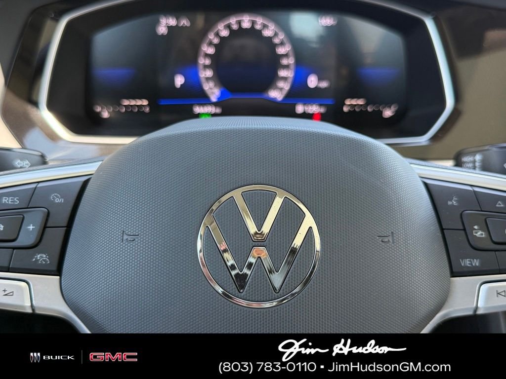 Used 2024  Volkswagen 1.5T SE image 25
