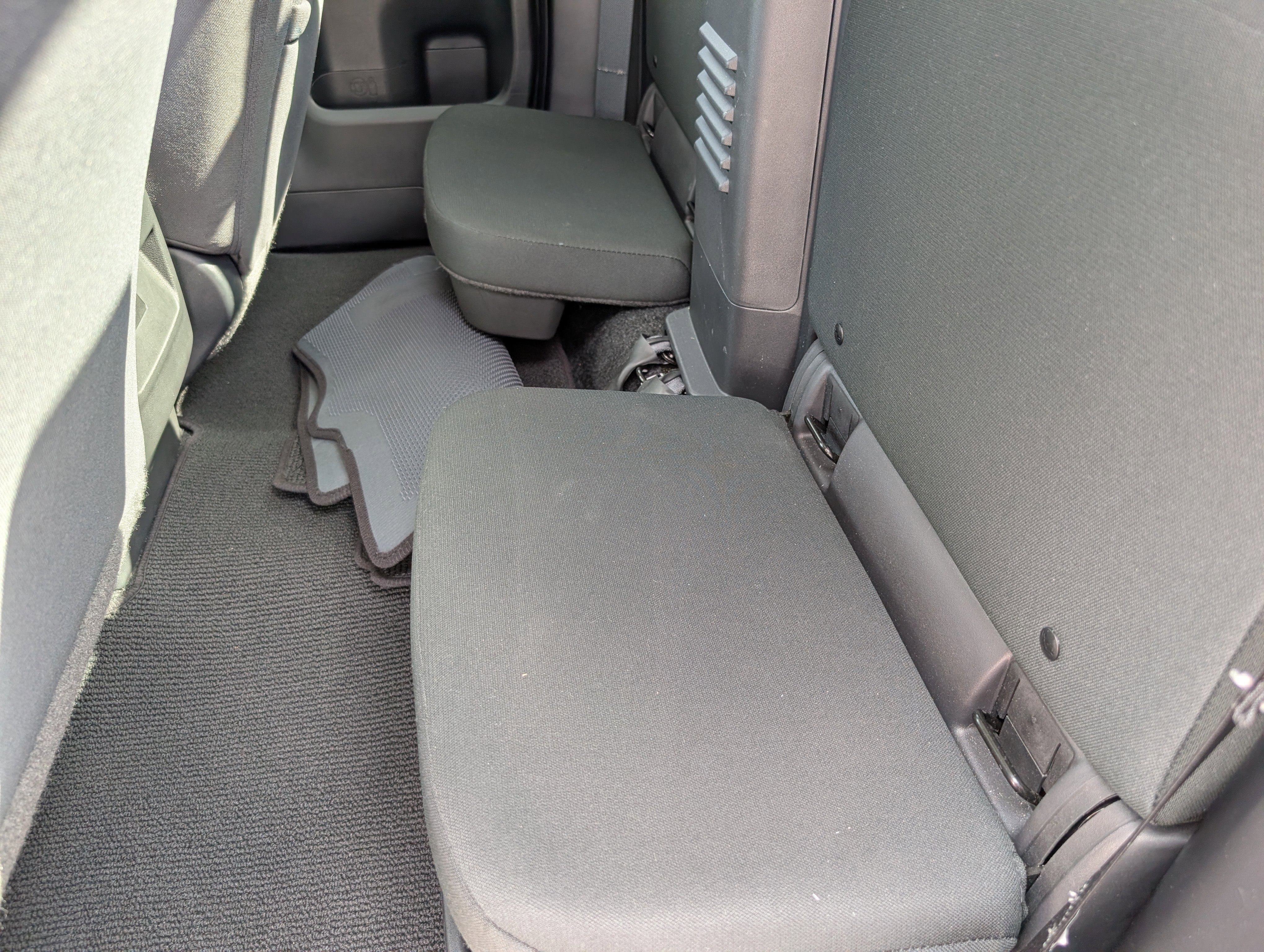 Used 2025 Glacier White Nissan S image 26