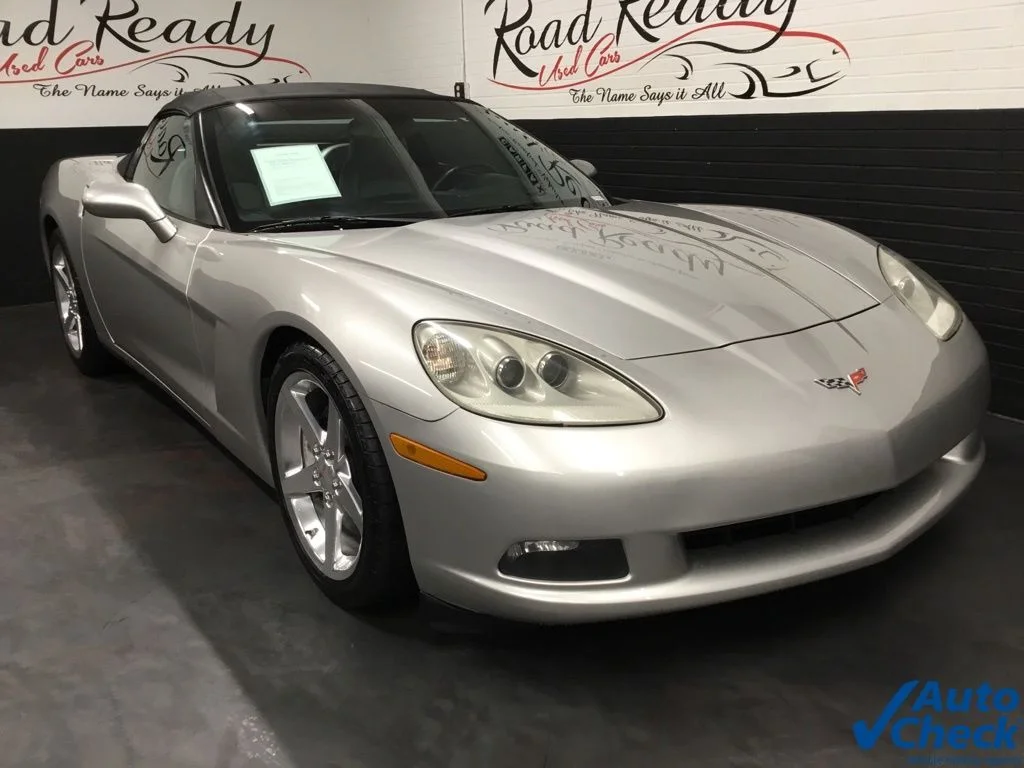 Used 2005 Silver Chevrolet Base image 14