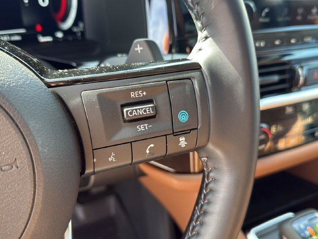 Used 2025 Blue Nissan Platinum image 25