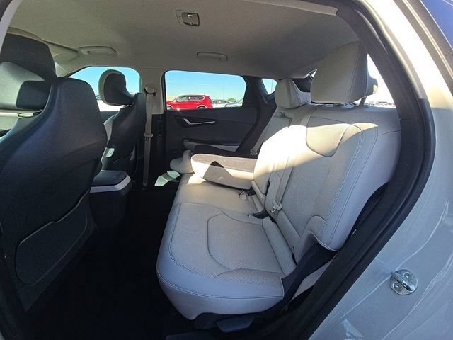Certified Used 2024 Glacier Kia Wind image 9