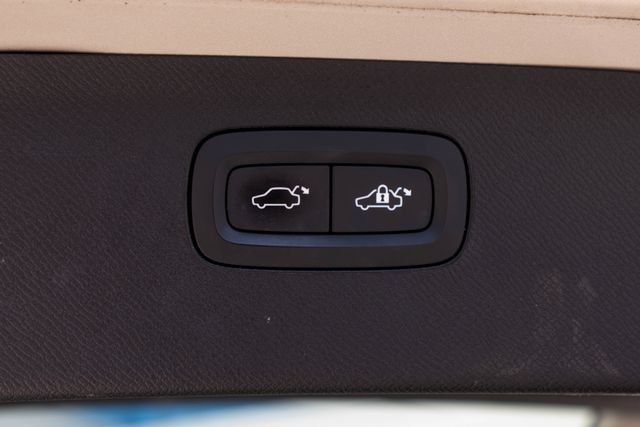 Used 2016 Sand Metallic Volvo T6 Momentum image 37