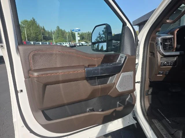 New 2027 Star White Metallic Tri-Coat Ford F-350® King Ranch® image 13