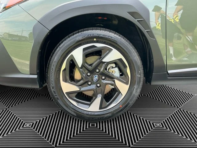 New 2026 ALPINE GREEN Subaru Limited image 14