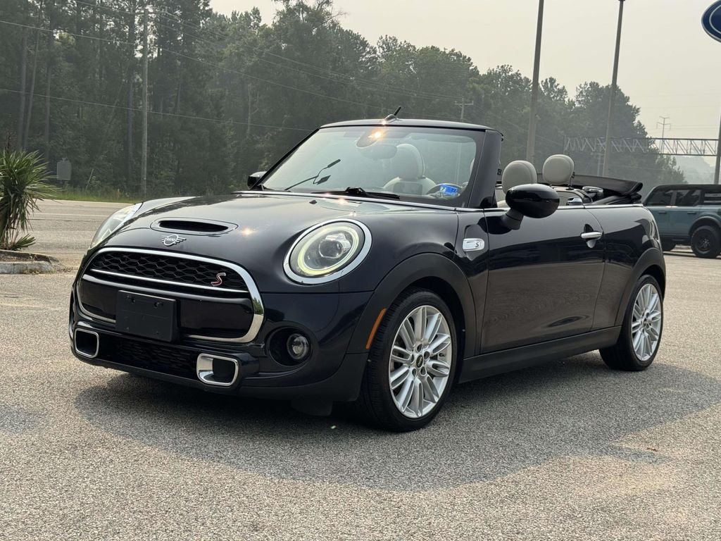 Used 2020 Black MINI  image 26