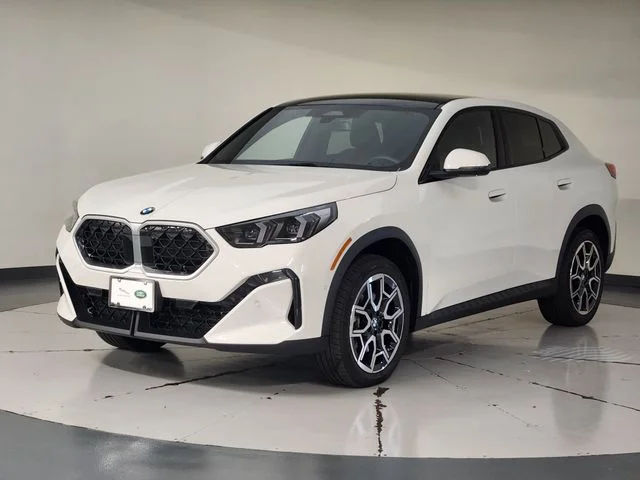 Used 2026 White BMW xDrive28i image 1
