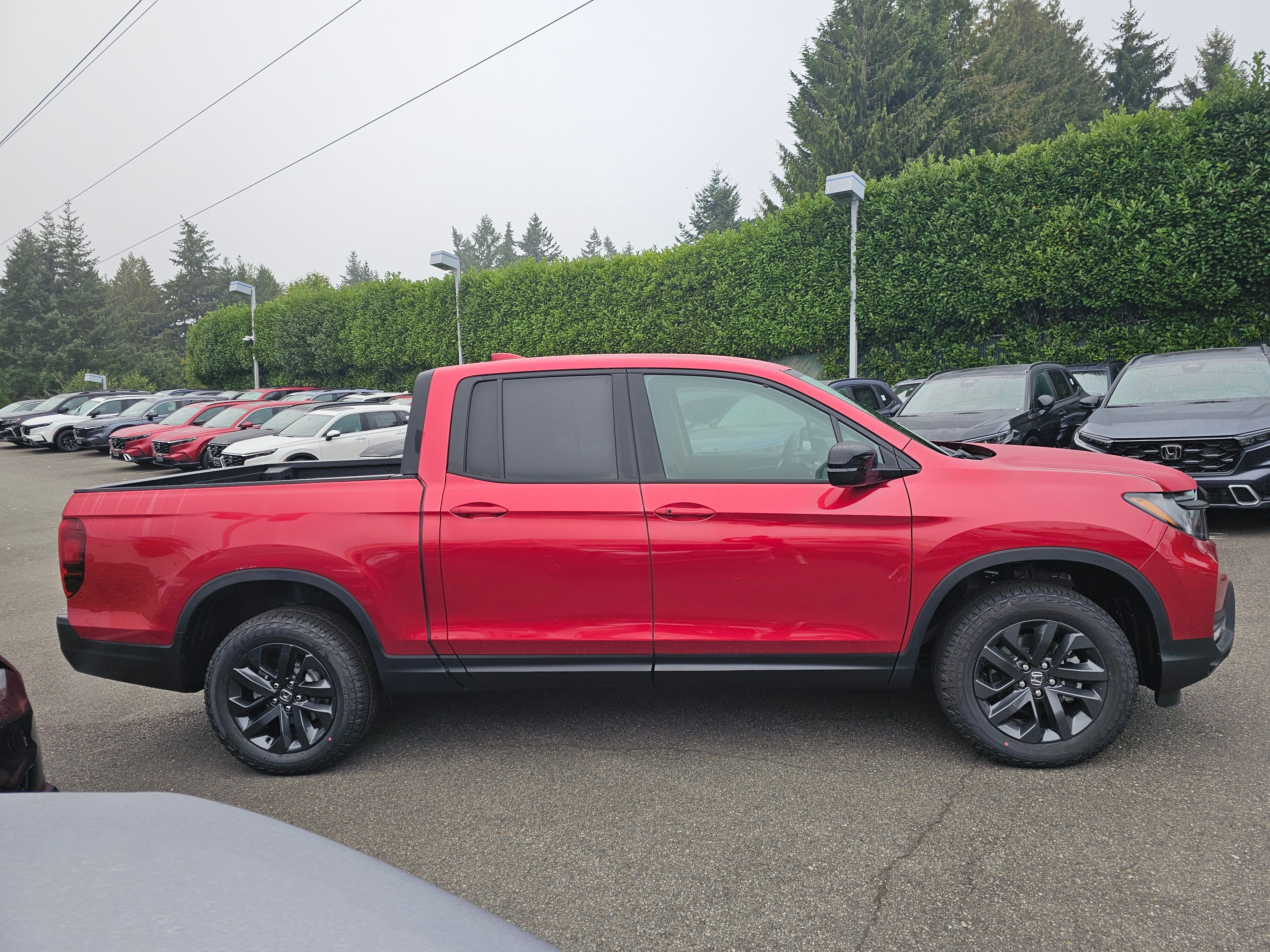 2025 Honda Ridgeline Sport - Photo 9