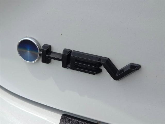 Certified Used 2025 WIND CHILL PEARL Toyota  image 26