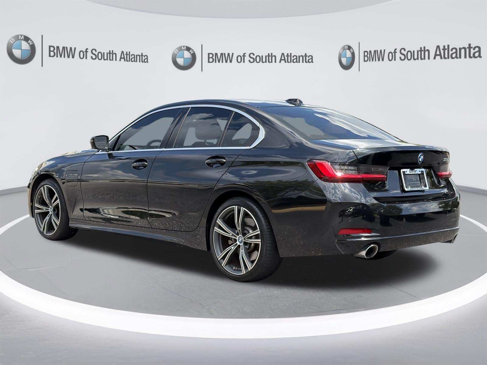 Used 2024 Black Sapphire Metallic BMW 330e image 25
