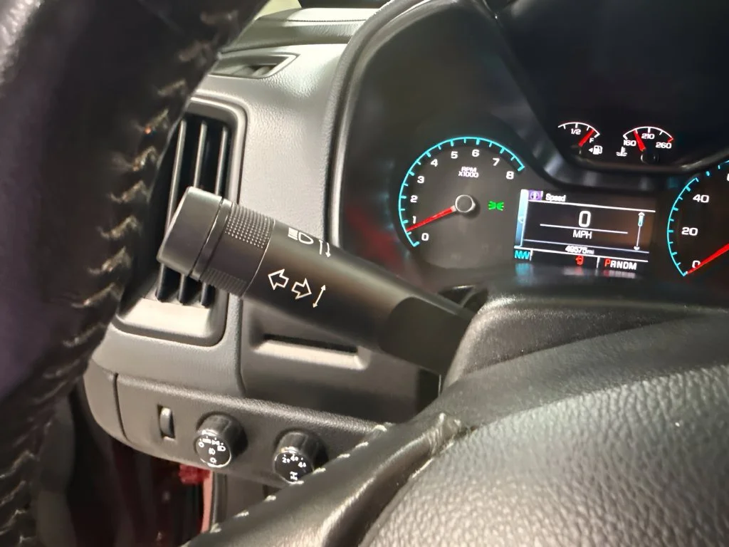 Used 2016 RED ROCK METALLIC Chevrolet 4WD Z71 image 25
