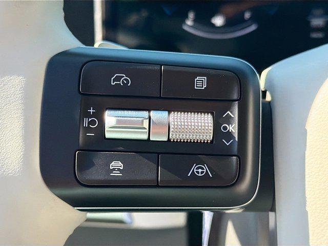 New 2026 Shimmering Silver Hyundai SE image 32