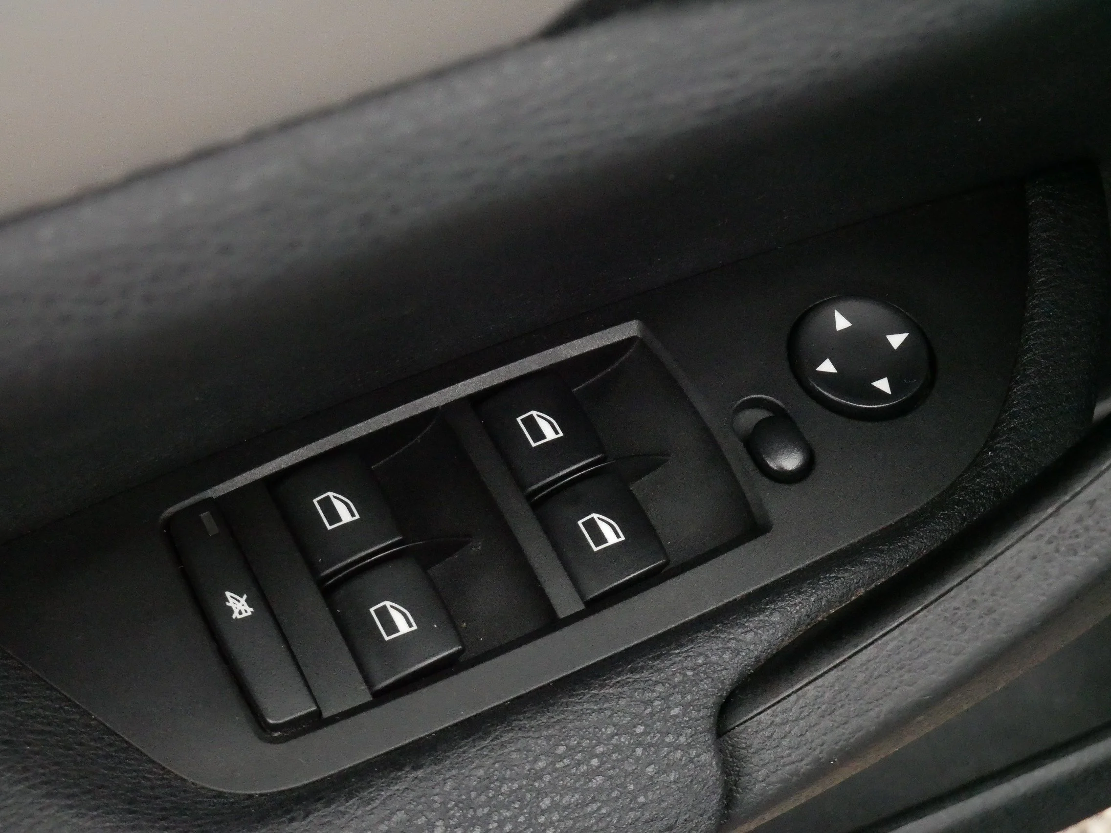 Used 2014 Gray BMW xDrive28i image 19