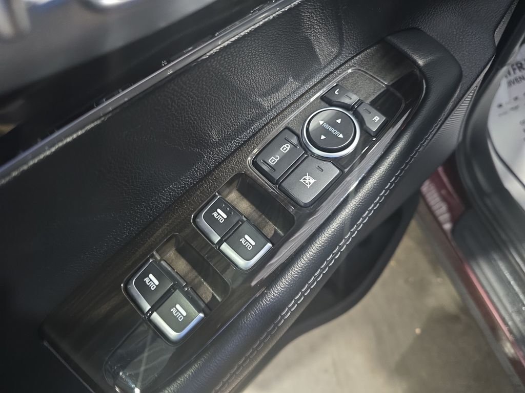 Used 2020 Purple Kia LX image 11