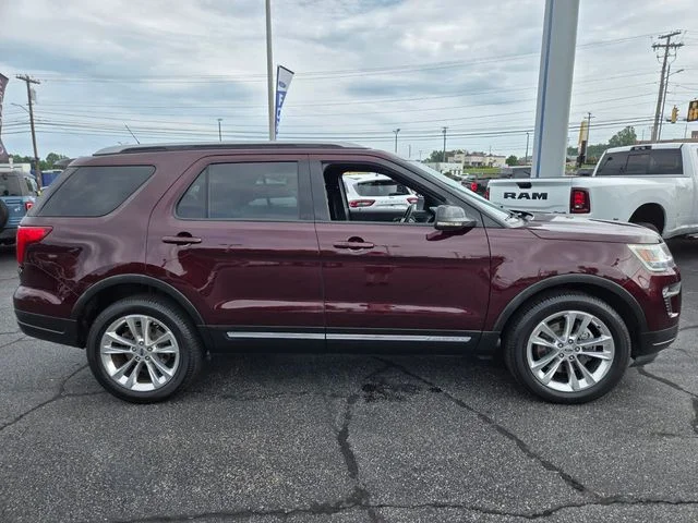 Used 2018 Red Ford XLT image 9