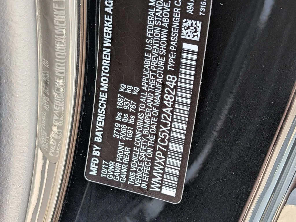 Used 2018 Black MINI Base image 29