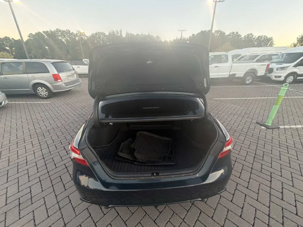 Used 2019 Blue Toyota SE image 28