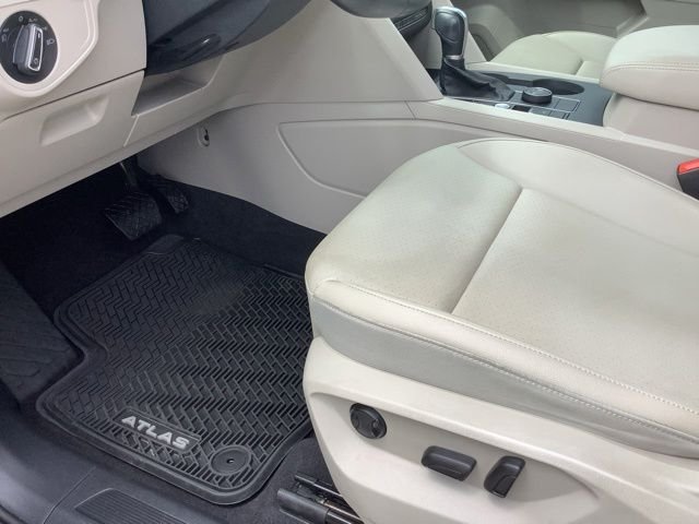 2019 Volkswagen Atlas SE w/Tech - Photo 16