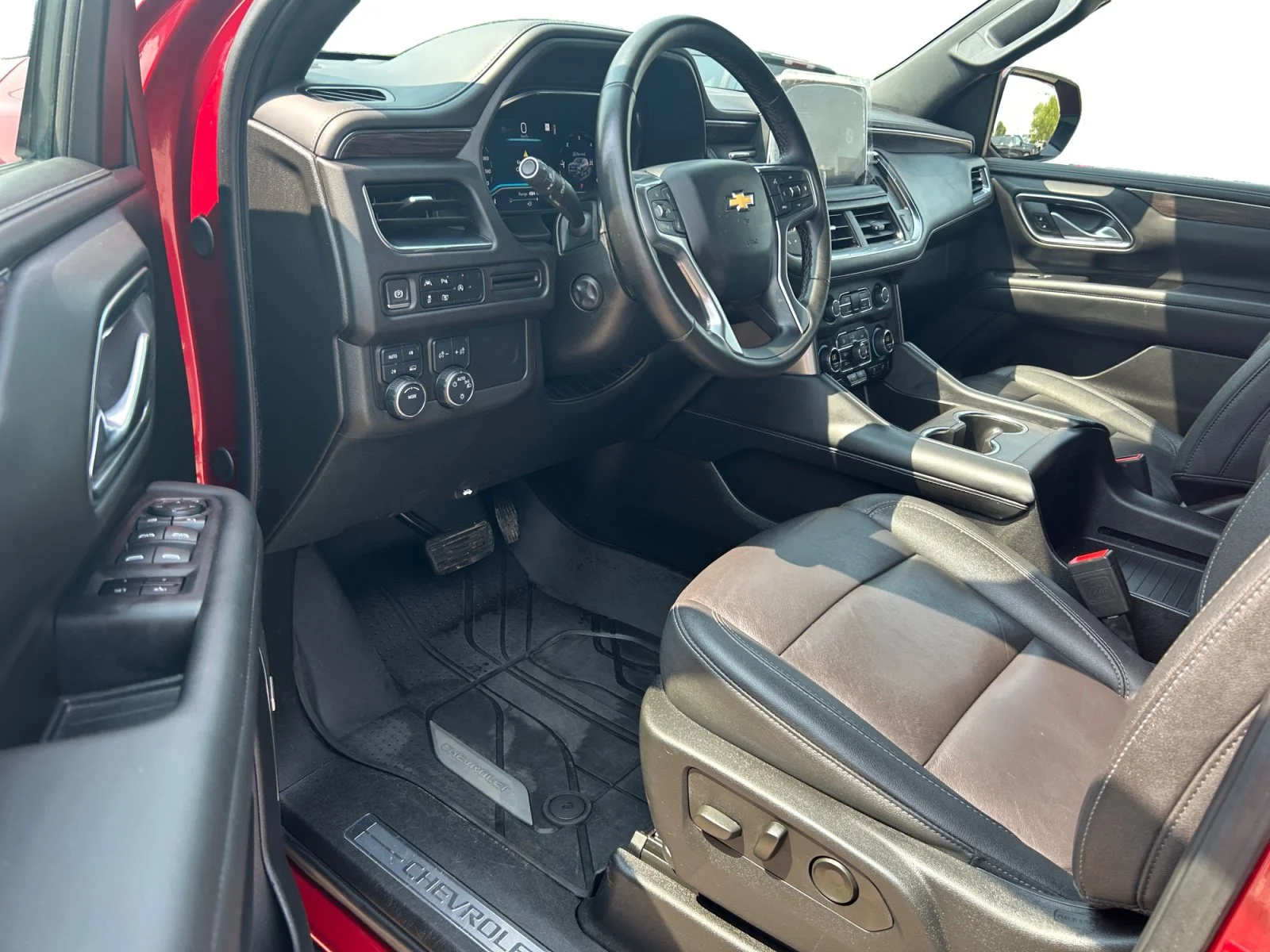 Used 2024 Red Chevrolet LT 4WD 3.0L Leather image 14