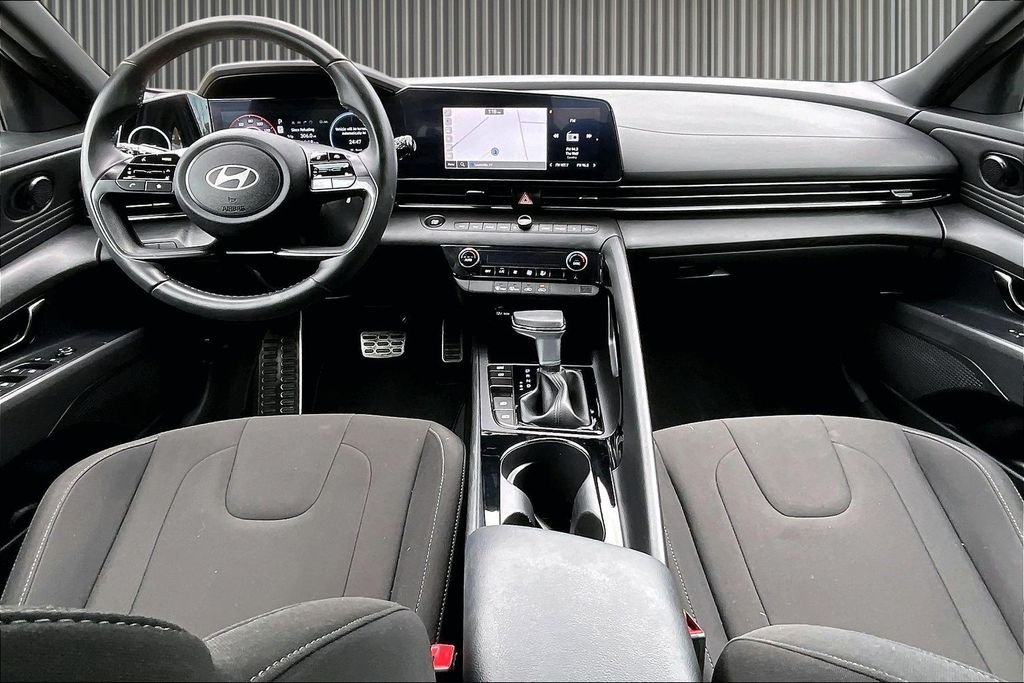 Certified Used 2025 Black Hyundai SEL Sport image 17