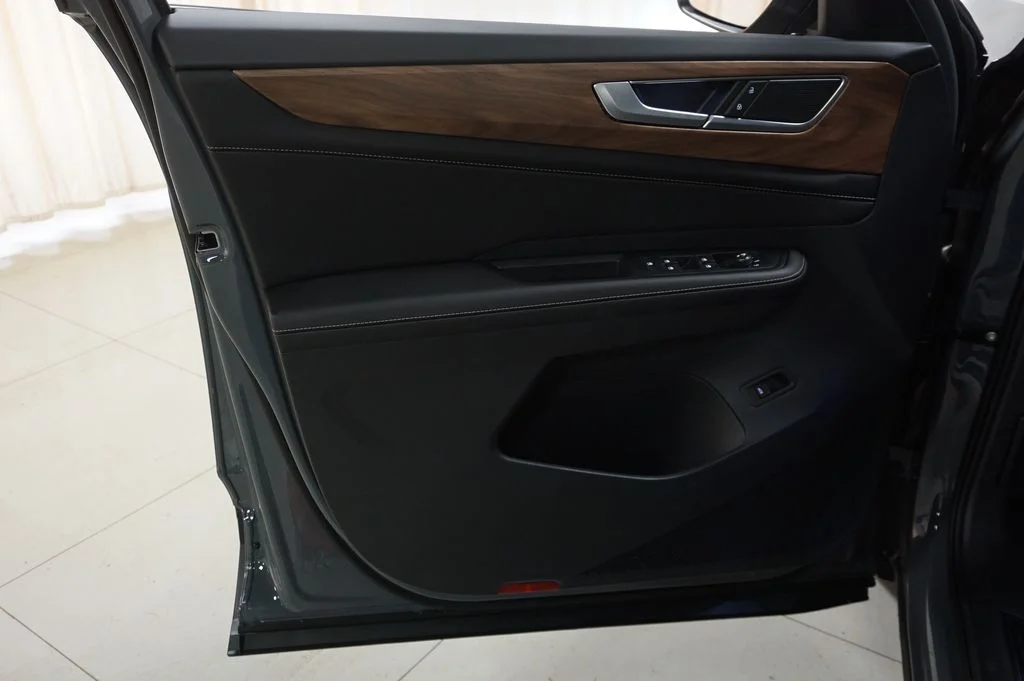 New 2026 Gray Volkswagen 2.0T SE w/Technology image 26